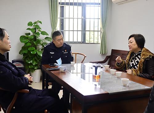 ��ǿ�������������Ǿ����ϵ